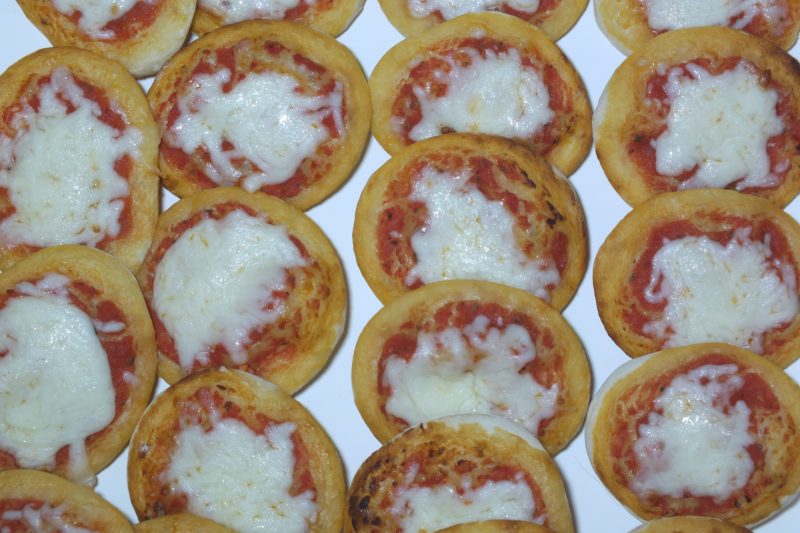mini pizzas