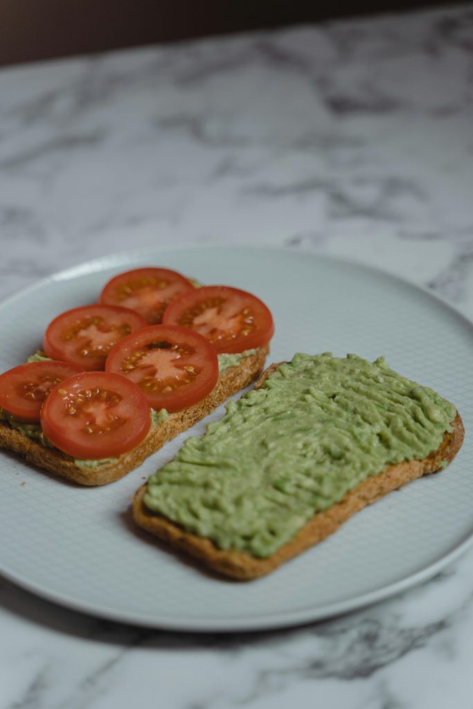 mashed avocado on toast
